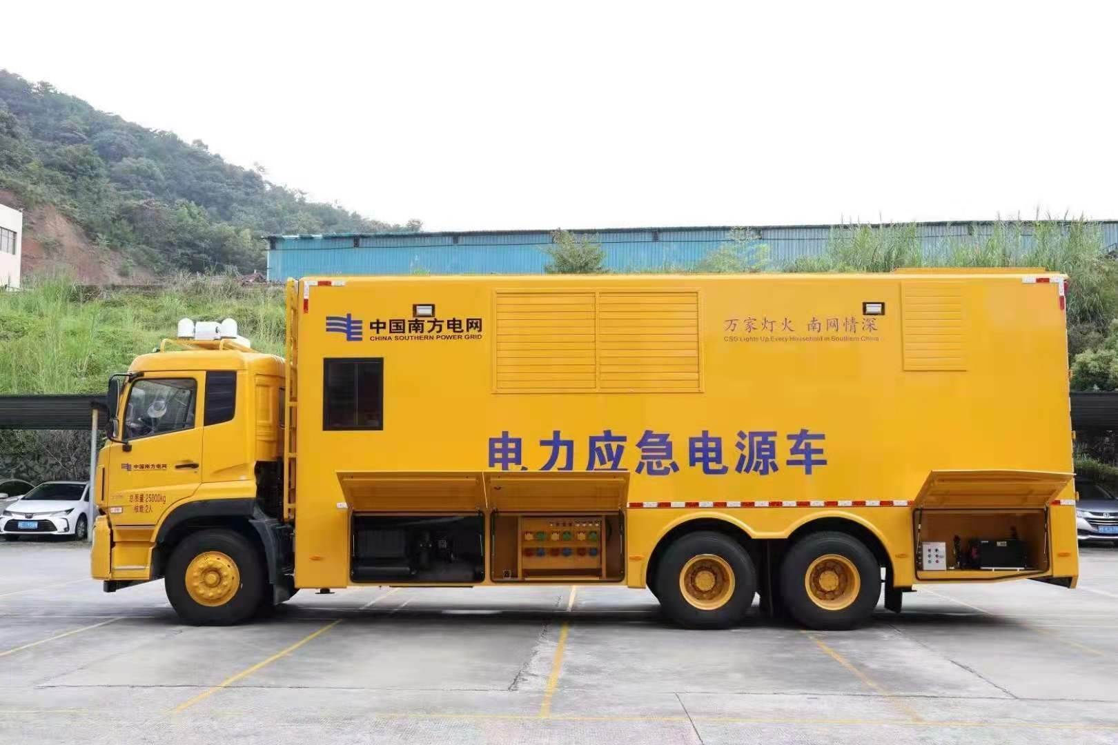 阜康安康大型柴油发电机发电车UPS电源出租租赁